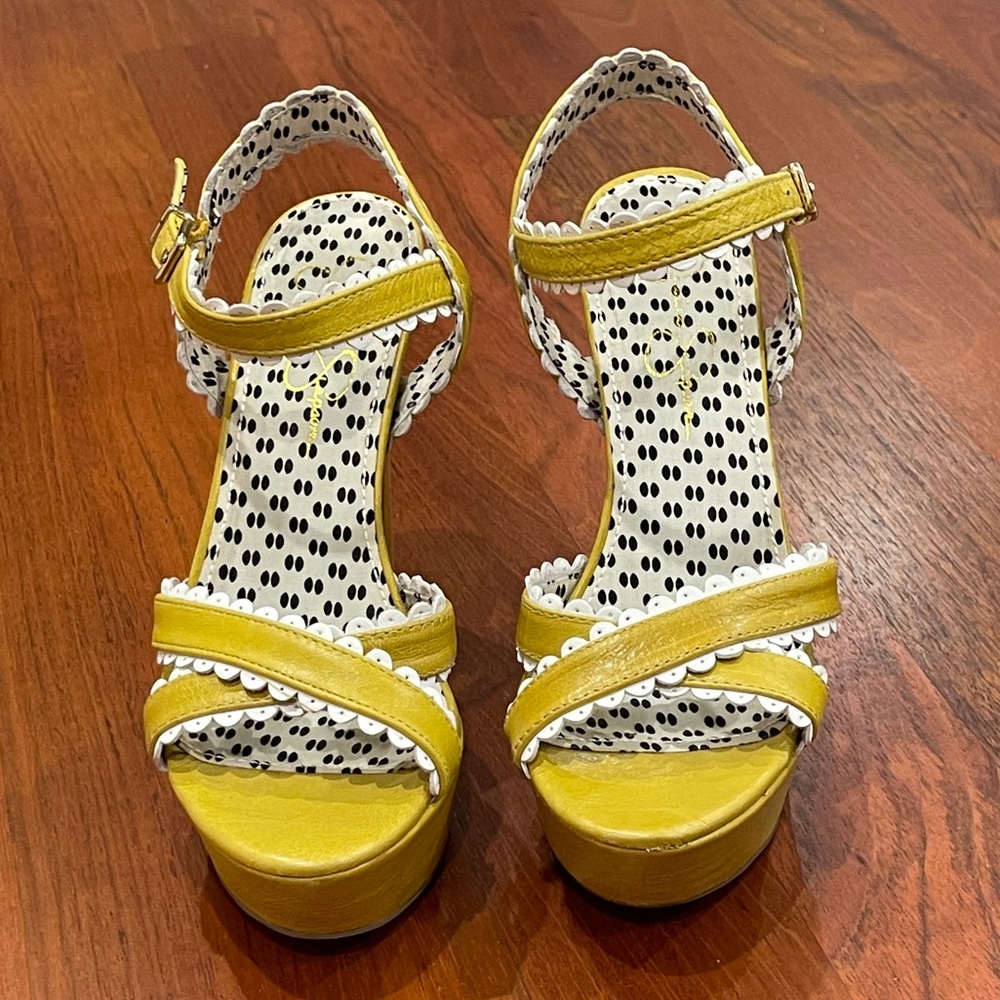 Jessica Simpson Mustard Victorina Heels